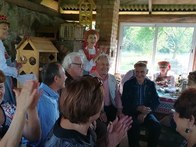 Ветераны Висагинаса отметили День строителей. Весело и с прежним оптимизмом (Добавлено видео) - В Висагинасе