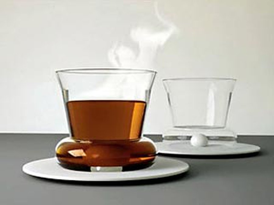 Во Франции изобрели «кружку-самомешалку» – пьющему не нужна ложка - Хобби, отдых и развлечения