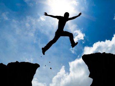 Сверстники заставляют подростков рисковать, а соцсети усугубляют ситуацию - Мир молодежи