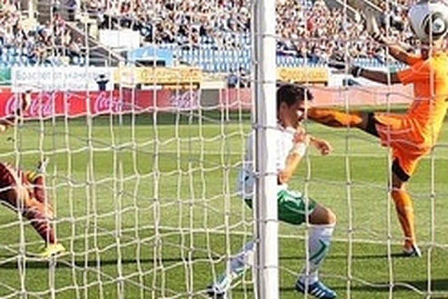 Товарищеский матч Россия-Болгария: победное возвращение Адвокаата - Культурные и спортивные мероприятия