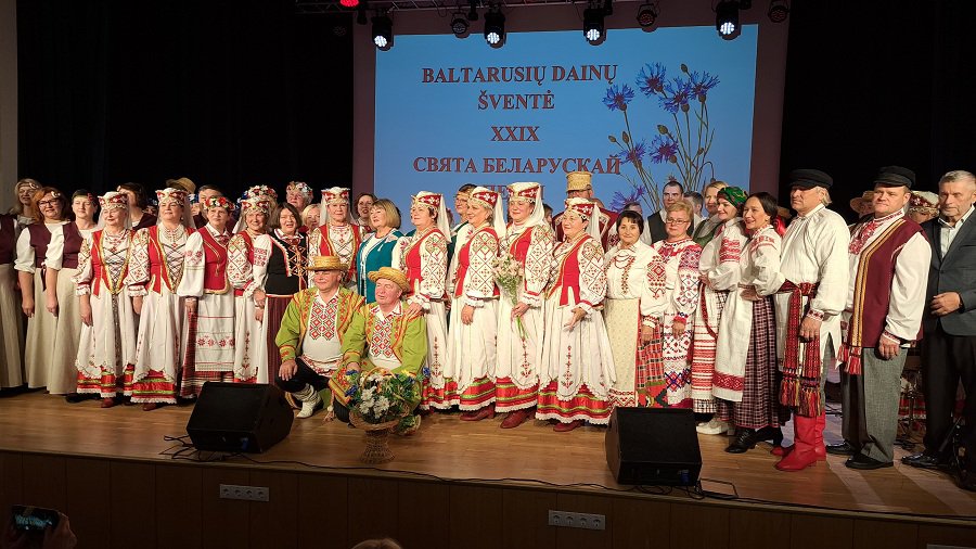 Аншлаг на фестивале белорусской песни в Висагинасе (видео) - В Висагинасе