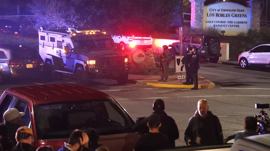 Погиб стрелок, открывший огонь в пригороде Лос-Анджелеса - В Мире