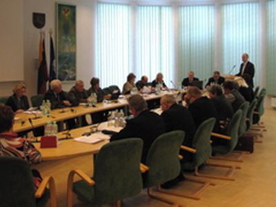 Бюджет на 2010 год  принят. На декабрь денег не хватило - В Висагинасе