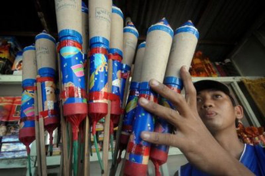 Medikai įspėja: fejerverkų padaryti sužalojimai lieka visam gyvenimui - Lietuva ir Baltijos šalys