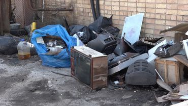 Наличие мусора и опасных отходов на территории гаражных обществ является давней проблемой (видео)