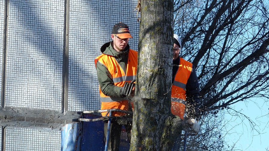 Визиты мэра. Э. Галагуз предложил не спешить с очередными инвестициями в Утянскую свалку (видео) - В Висагинасе