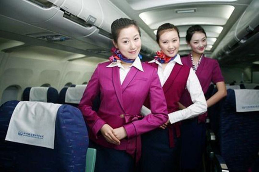 Китайских стюардесс обучат кунг-фу                