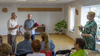 Когда дерево оживает: персональная выставка к юбилею города (фотогалерея)