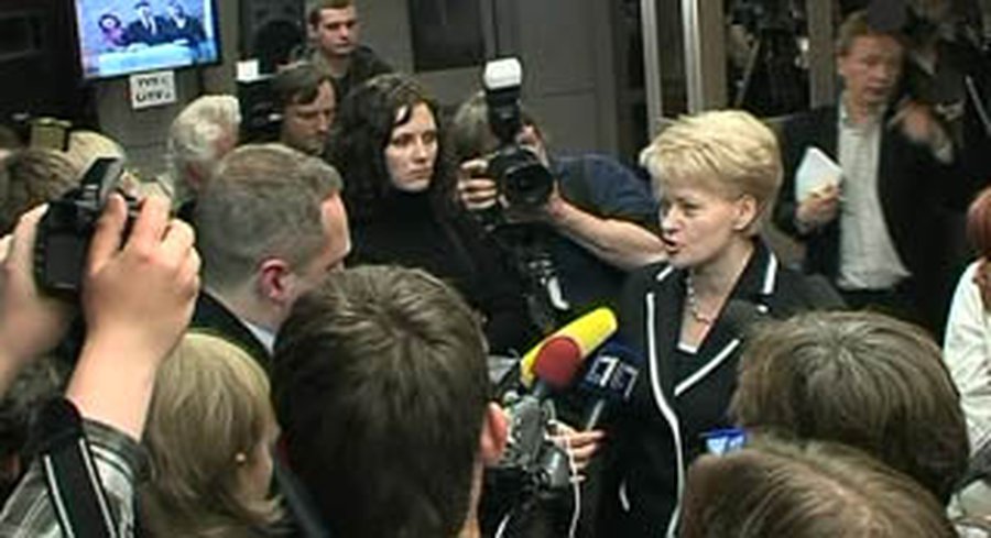 Д.Грибаускайте: хватит плодить внешних врагов, пора заниматься экономикой - Литва и страны Балтии