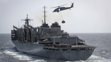 Иран пригрозил "отправить на дно" американские корабли