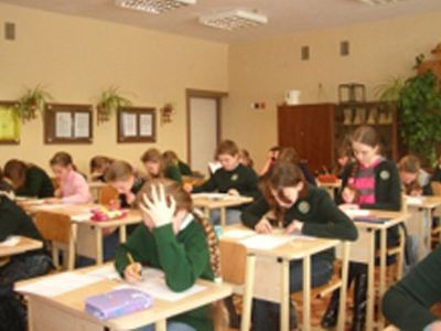 Средних школ не будет, а детей будут обучать с рождения - Литва и страны Балтии