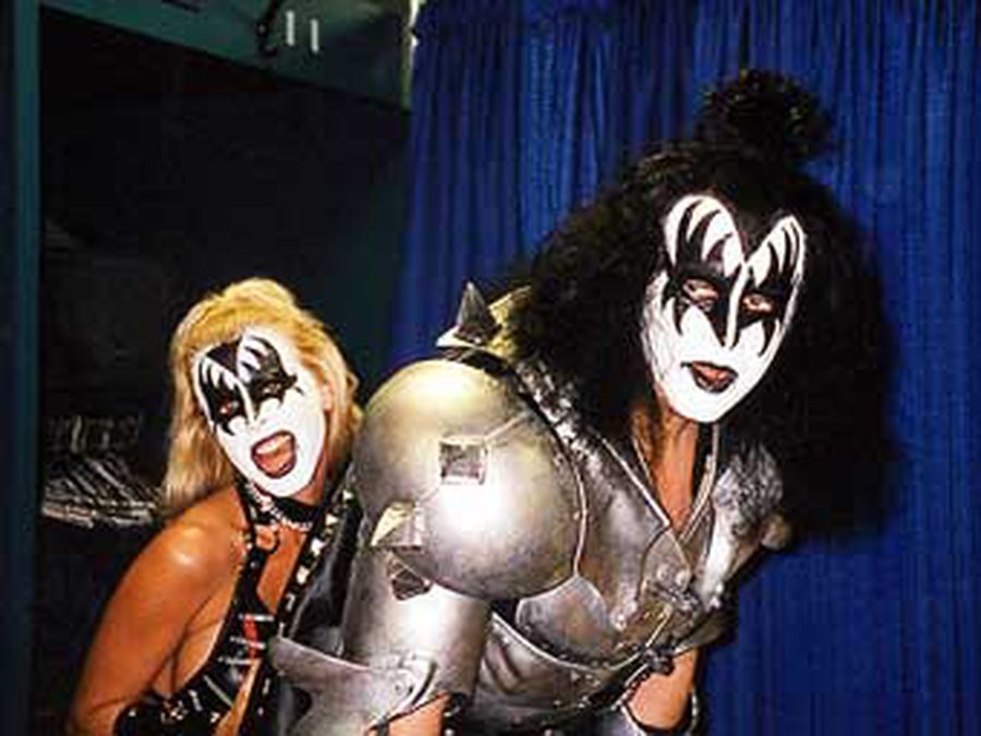 Kiss запишут первый альбом с 1998 года - Культурные и спортивные мероприятия