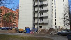 Apie kelių remontą ir naujus butus bendrabutyje Kosmoso g. 28. Laida "Savaitės kontūrai" 2026-03-27 (video)