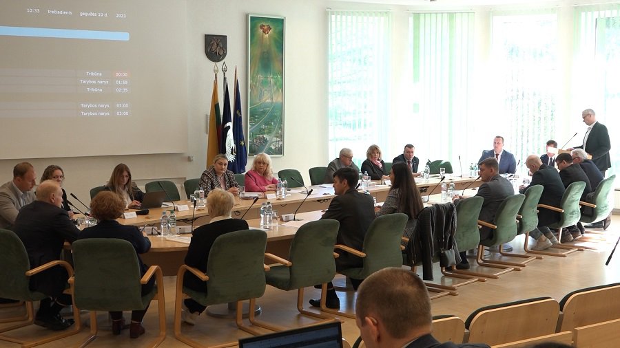 Заседание Висагинского совета. Зарегистрированы три фракции, в которые вошли 7 человек (видео) - В Висагинасе