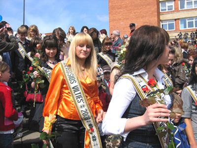 Результаты выпускных экзаменов лучше прошлогодних и выше средних  по  республике  - В Висагинасе
