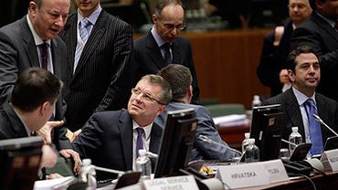 Еврокомиссии разрешили ввести санкции в отношении Венгрии                                