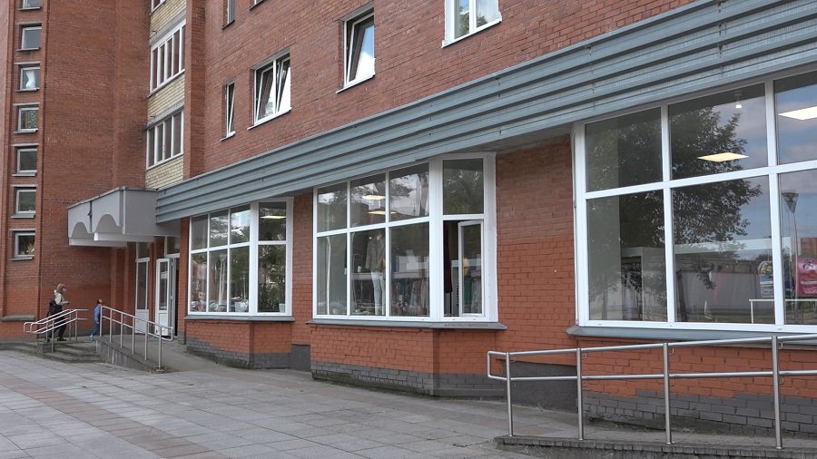 Посетите магазин брендовой одежды "OUTLET" - Реклама