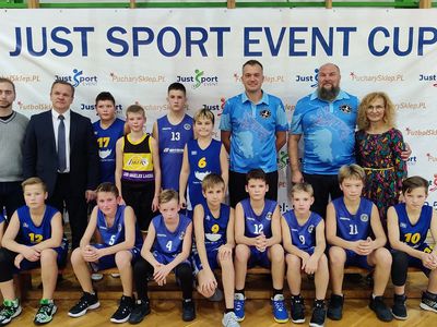 Висагинские баскетболисты заняли третье место на турнире в Замброве - В Висагинасе