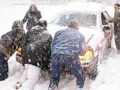 Литву засыпало снегом, ситуация на дорогах местами критическая - Хобби, отдых и развлечения