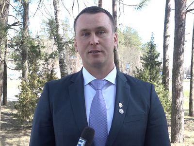 Евгений Шуклин извинился перед своими избирателями за призыв голосовать за Э. Галагуза (видео) - В Висагинасе