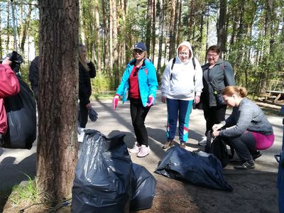 Независимый профсоюз отметил Первомай субботником и маевкой (фотогалерея) - В Висагинасе