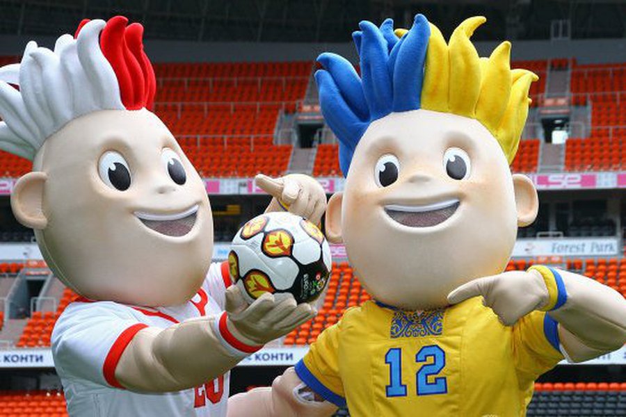 ЕС должен рассмотреть возможность бойкота Евро-2012 из-за Тимошенко — политики - В Мире