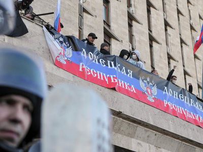 Украинские силовики срочно летят в Луганск, а Тимошенко - в Донецк - В Мире