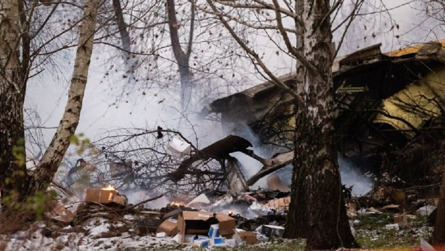 В Вильнюсе, неподалеку от аэропорта, разбился грузовой самолет немецкой компании DHL - Происшествия и криминал