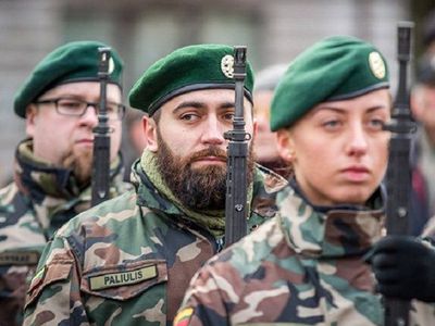 Приостановлен призыв на обязательную военную службу в 2018 году - Литва и страны Балтии