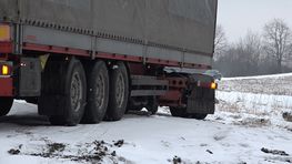 Литовские грузовики по-прежнему не пересекают границу