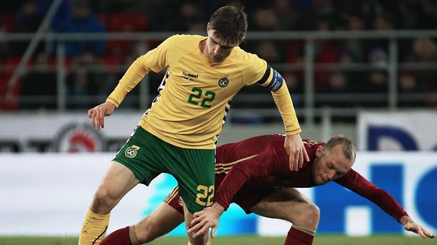 Московское "Динамо" подписало контракт с футболистом сборной Литвы Черных - В Мире