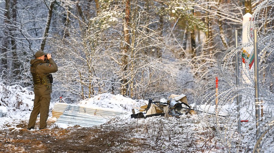 Литва установила заграждение из колючей проволоки на 20% границы с Белоруссией - Литва и страны Балтии