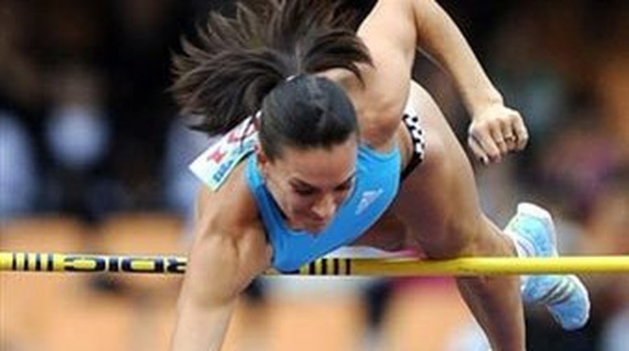 Елена Исинбаева установила новый мировой рекорд - Культурные и спортивные мероприятия