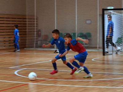 Юные футболисты из Висагинаса отправляются в Каунас на турнир (видео) - Культурные и спортивные мероприятия