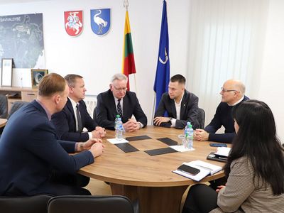 Futbolo federacija pasirūpins nauja danga atsarginei futbolo aikštei - Visagine