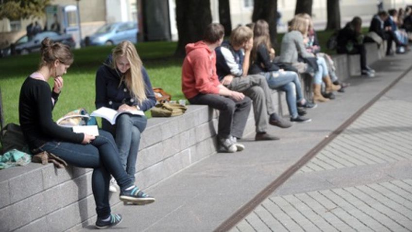 Kasmet daugėja abiturientų, kurie renkasi studijas užsienyje