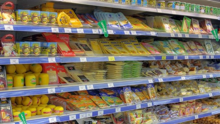 Торговцы: в ближайшее время в стране подорожает молоко - Литва и страны Балтии