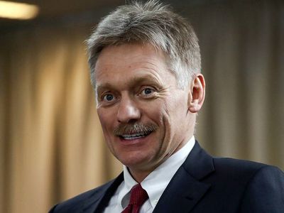 Песков объяснил, почему Путин не поздравил Зеленского с Днем Победы - В Мире