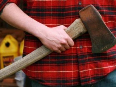 Суд приговорил к 14 годам мужчину, отрубившего кисти рук супруге из-за ревности - Происшествия и криминал