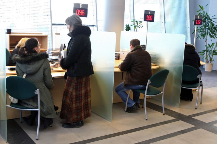 Государству задолжали 25 000 жителей - Литва и страны Балтии