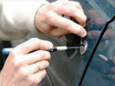 Серийные кражи автомагнитол                              - Происшествия и криминал