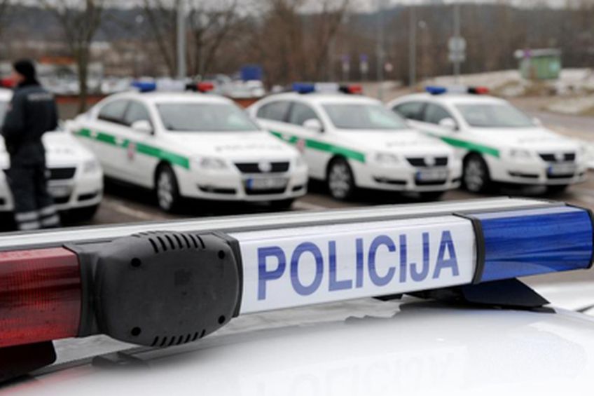 Литовская дорожная полиция создает \"черные\" списки лихачей-иностранцев
