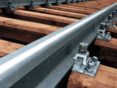 Президент Латвии проложит рельсы в Литву                                                                 - Литва и страны Балтии