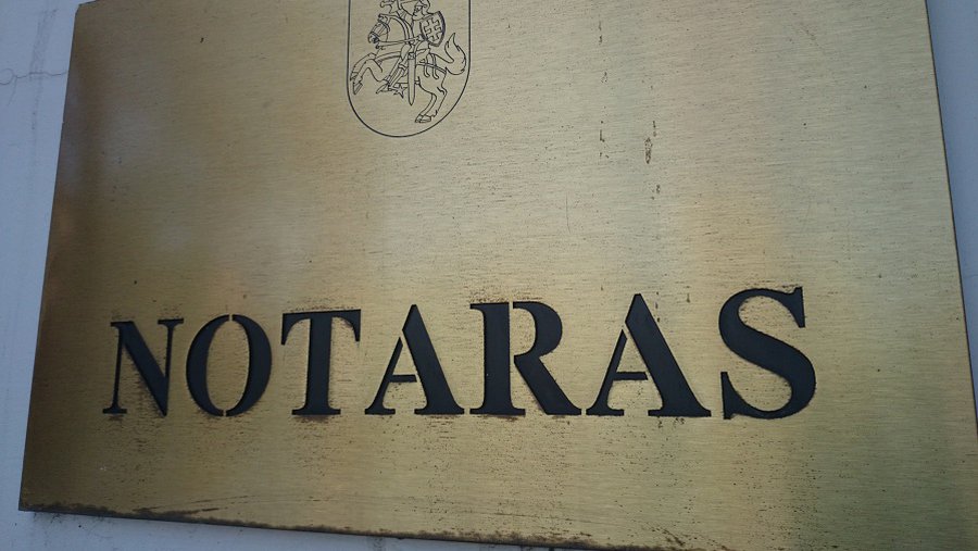 Осуждена нотариус, не уплатившая государству более 80 тысяч евро налогов - Происшествия и криминал
