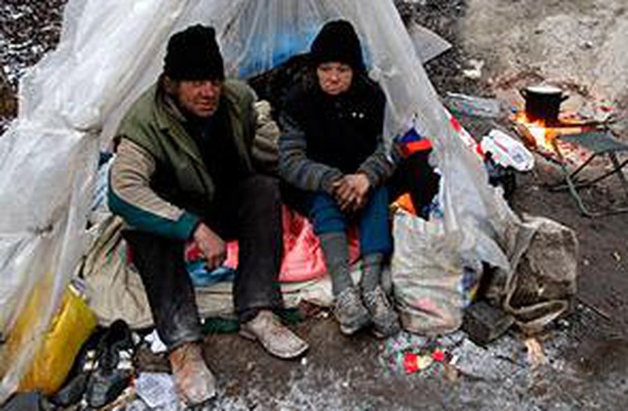 В Литве все больше людей живут за чертой бедности - Литва и страны Балтии
