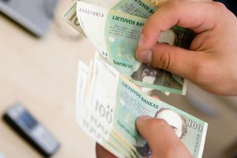 Minimalios algos šuolis išbraukė Lietuvą iš gėdos lentos - Lietuva ir Baltijos šalys