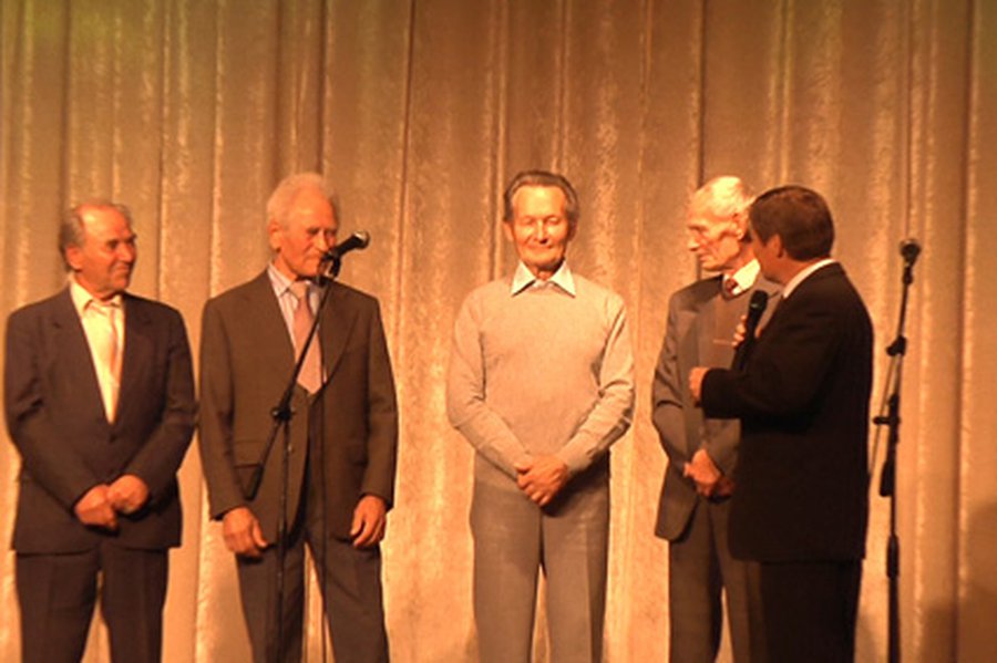 Десятилетию Клуба строителей Висагинаса посвящяется!                                                                                                   - В Висагинасе