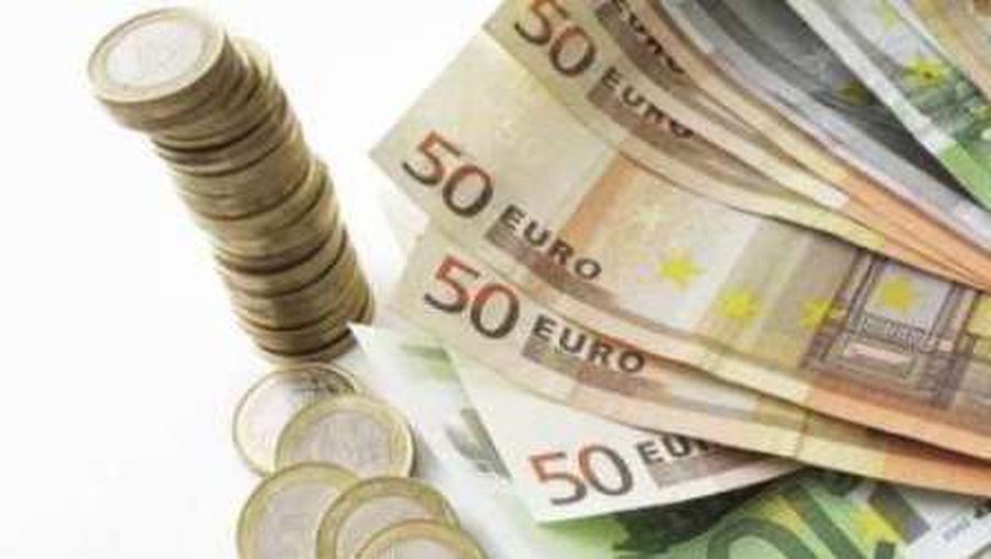 Жители крупных городов Литвы не хотят введения евро - Литва и страны Балтии