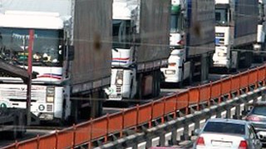 На Украине назревает революционная ситуация: бастуют дальнобойщики и судостроители  - В Мире