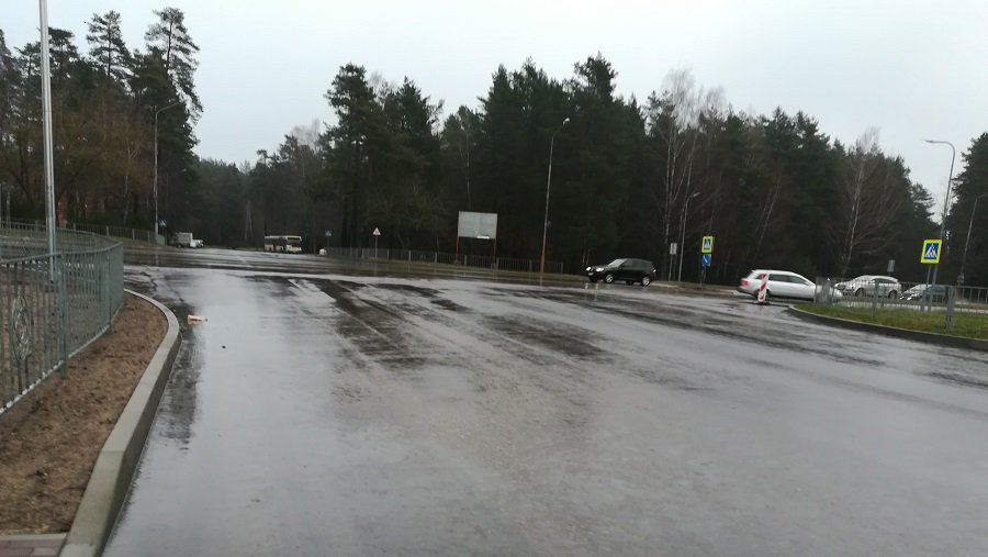 Когда положат второй слой асфальта на ул. Ветерану? - В Висагинасе